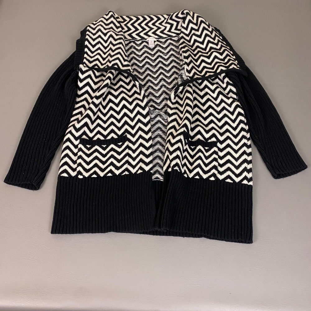 Chicos Cardigan Women's Size 3 XL Chevron Black White Zig Zag Open Front Sweater